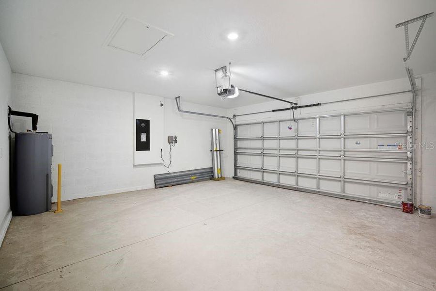 Spacious, unfurnished interior of a new home in Palm Wind, Hudson (Image 17). Spacious, unfurnished interior of a new home in Palm Wind, Hudson (Image 17).