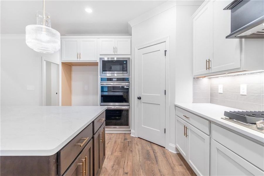 Furnished interior view inside a new home in , Eatonton (Image 14).