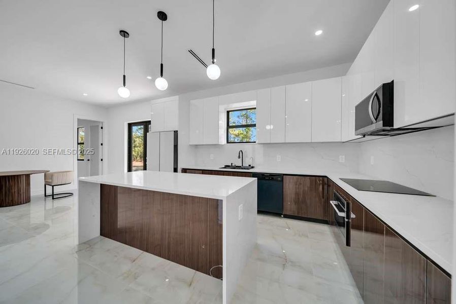 Furnished interior view inside a new home in , Lehigh Acres (Image 6). Furnished interior view inside a new home in , Lehigh Acres (Image 6).