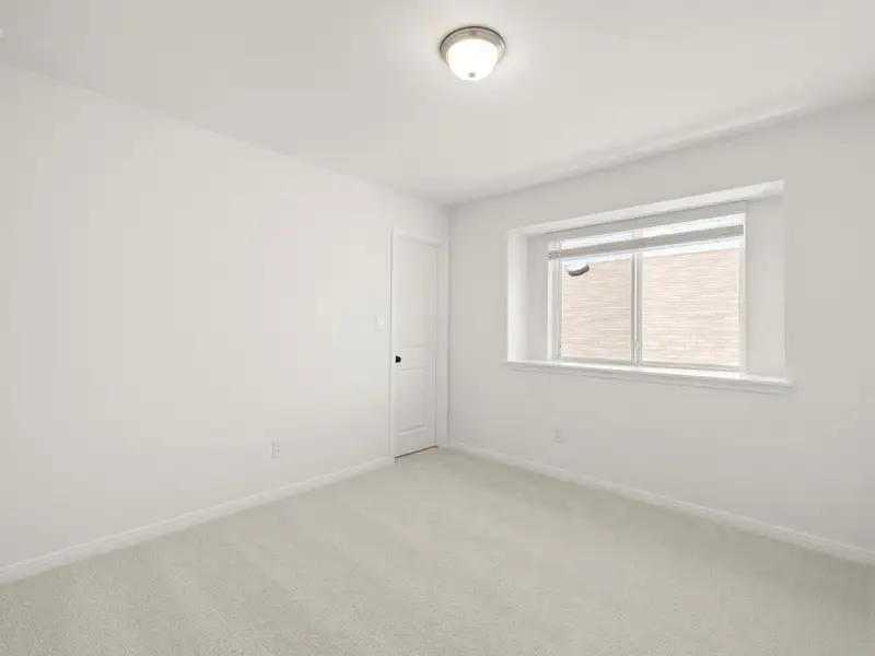Spacious, unfurnished interior of a new home in Orchard Ridge, Liberty Hill (Image 22).