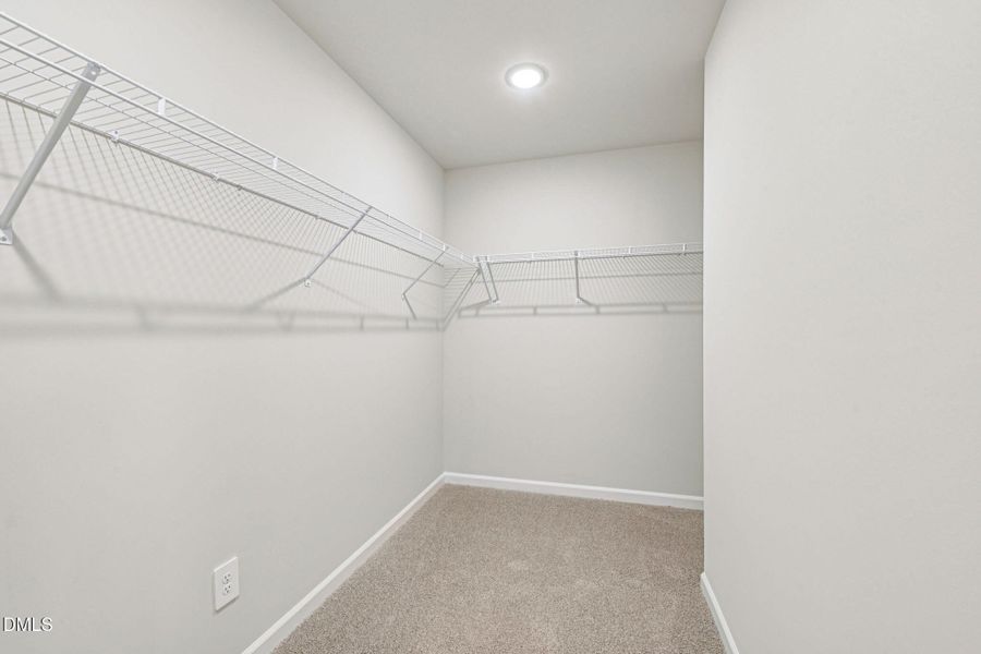 26-web-or-mls-Raleigh - Oak Manor - 928