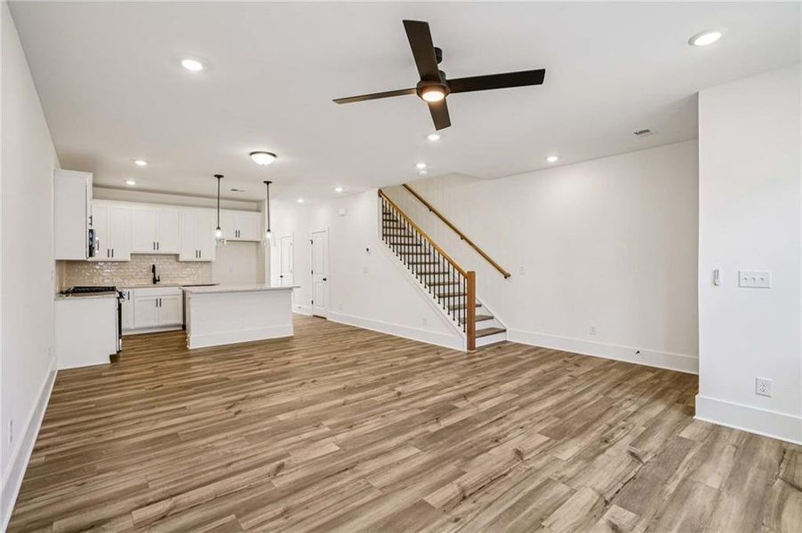 Spacious, unfurnished interior of a new home in Park Vue, Atlanta (Image 35).