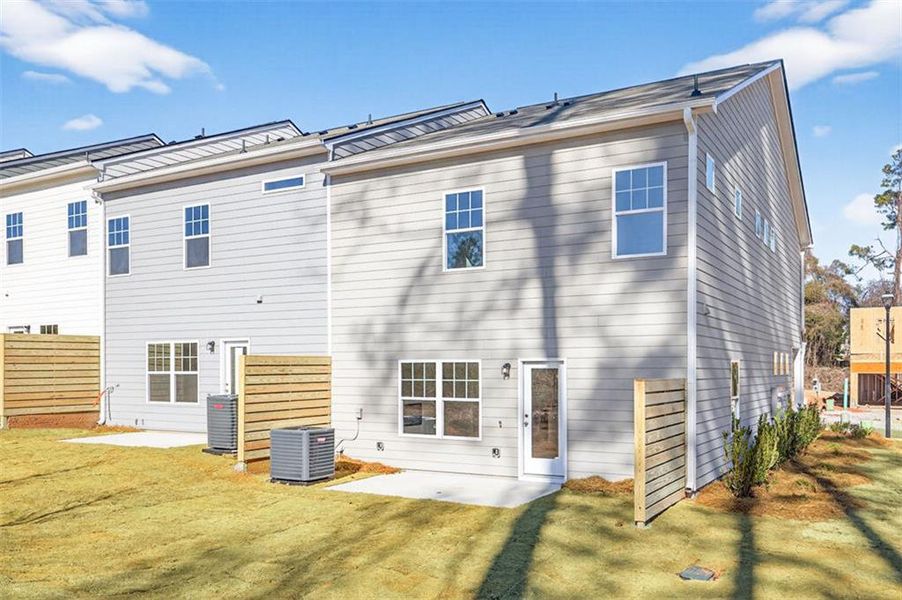 Exterior details and patio area of a home in Jameson Towns, Villa Rica (Image 3).
