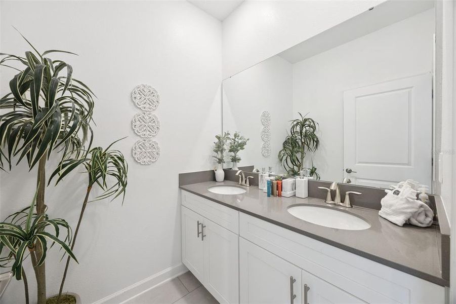 Furnished interior view inside a new home in , Kissimmee (Image 15).