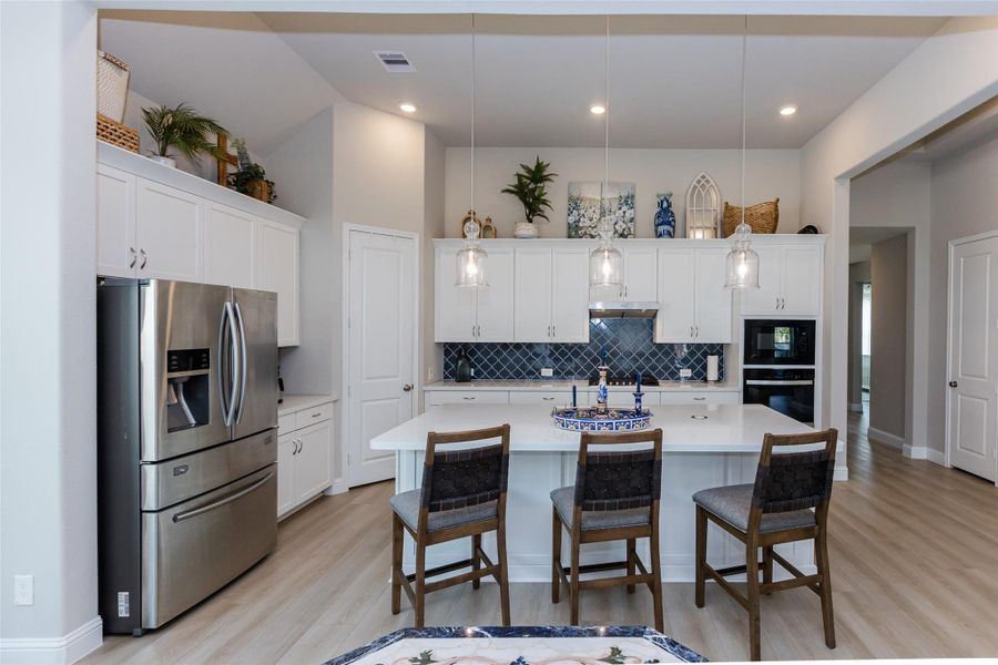 Furnished interior view inside a new home in , Tomball (Image 5).