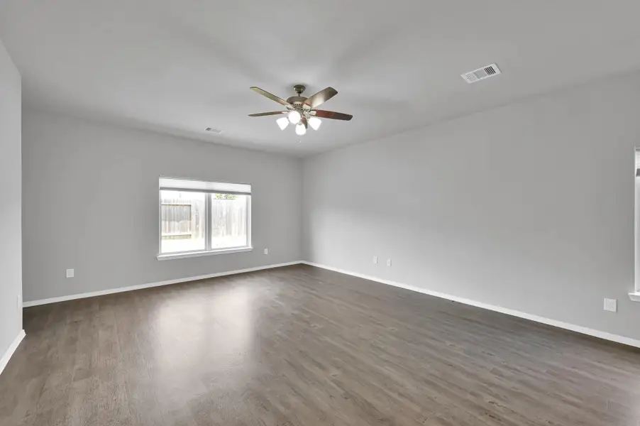 Image 3 of a home in Hidden Creek.