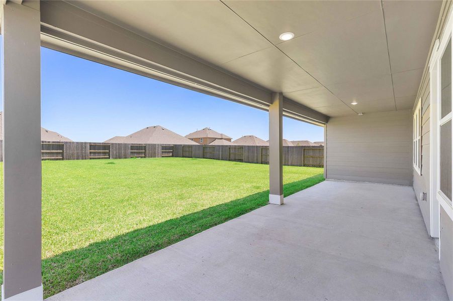 Exterior details and patio area of a home in River Ranch Estates, Dayton (Image 26).
