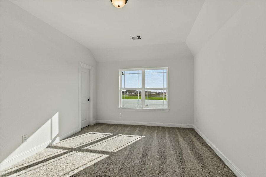 Spacious, unfurnished interior of a new home in Brookewater, Rosenberg (Image 26).