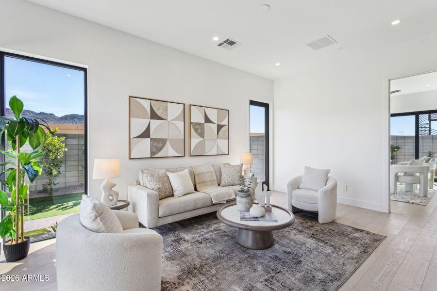 25-web-or-mls-1832-e-palmaire-ave