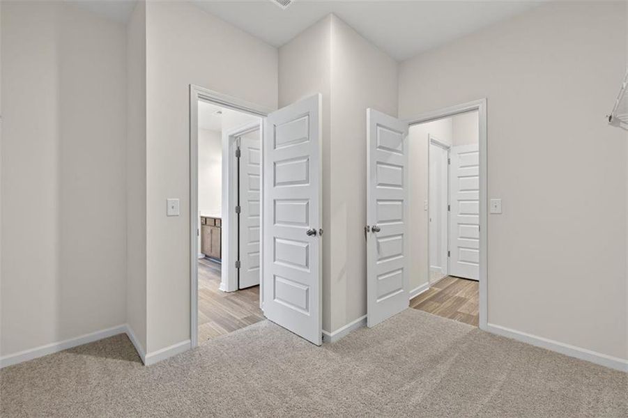 Spacious, unfurnished interior of a new home in Garrett Preserve, Douglasville (Image 20).