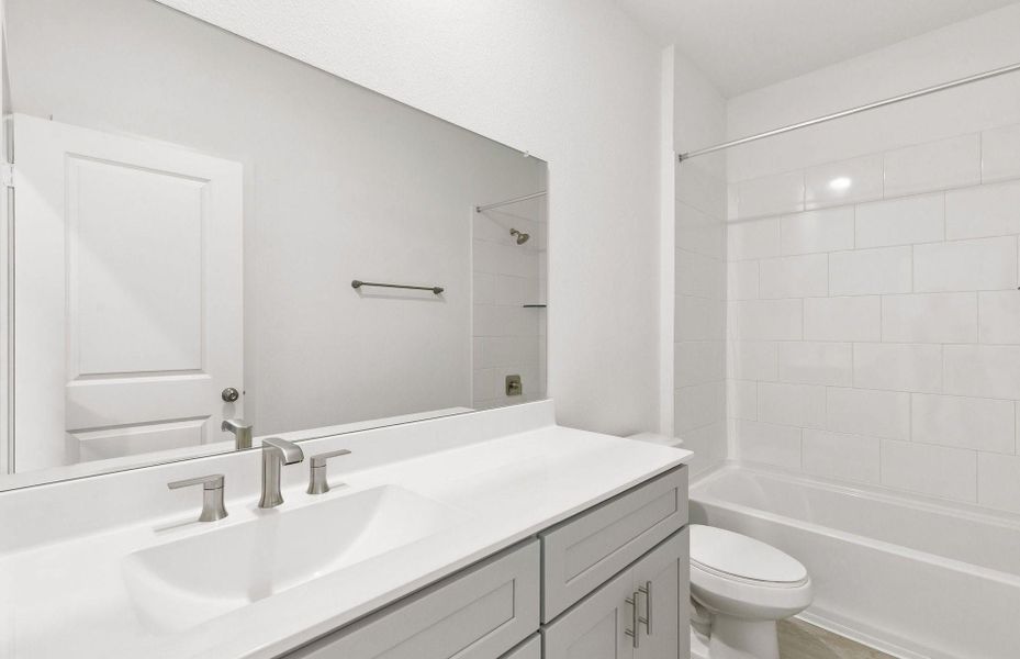 Furnished interior view inside a new home in Stokesbury, Waller (Image 13).