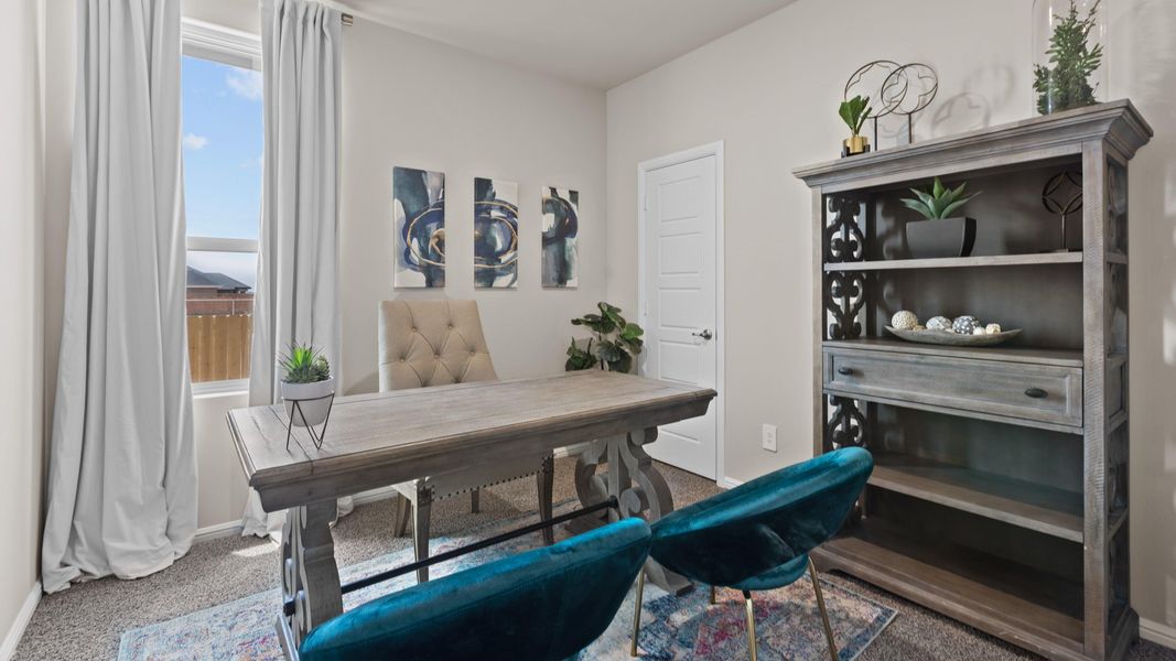 Representative furnished interior of a home built from the OXFORD by D.R. Horton in Heritage Parks, Abilene (Image 28).
