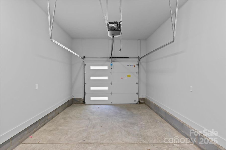 Spacious, unfurnished interior of a new home in , Charlotte (Image 23).