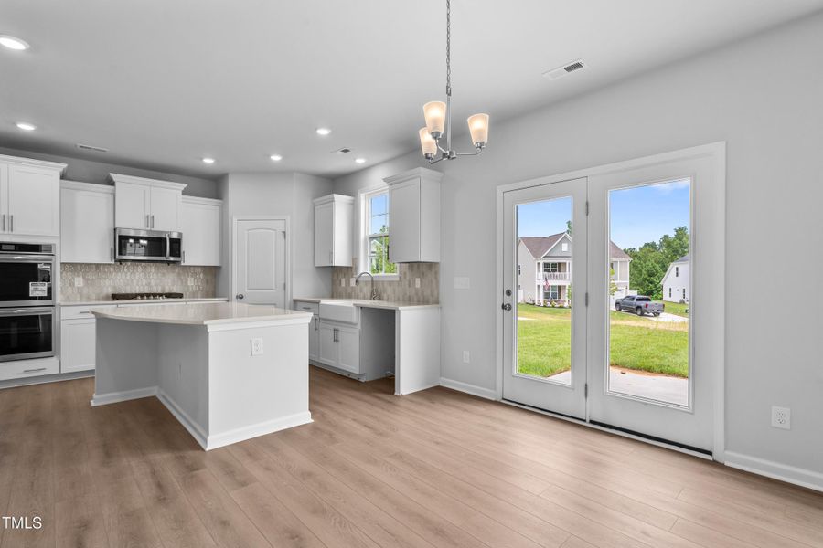 16-Ashley 2102 Channel-16