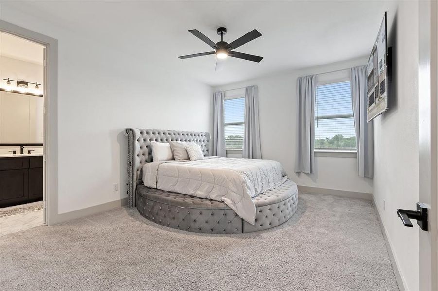 Furnished interior view inside a new home in , Dallas (Image 14). Furnished interior view inside a new home in , Dallas (Image 14).