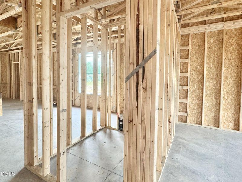 20250928_212235063_iOS