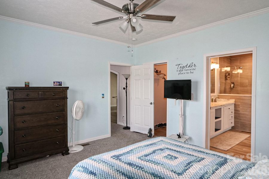 Furnished interior view inside a new home in , Shelby (Image 17).