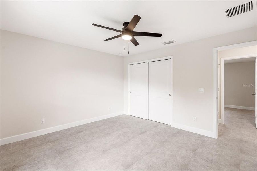 Spacious, unfurnished interior of a new home in , Port Charlotte (Image 30).