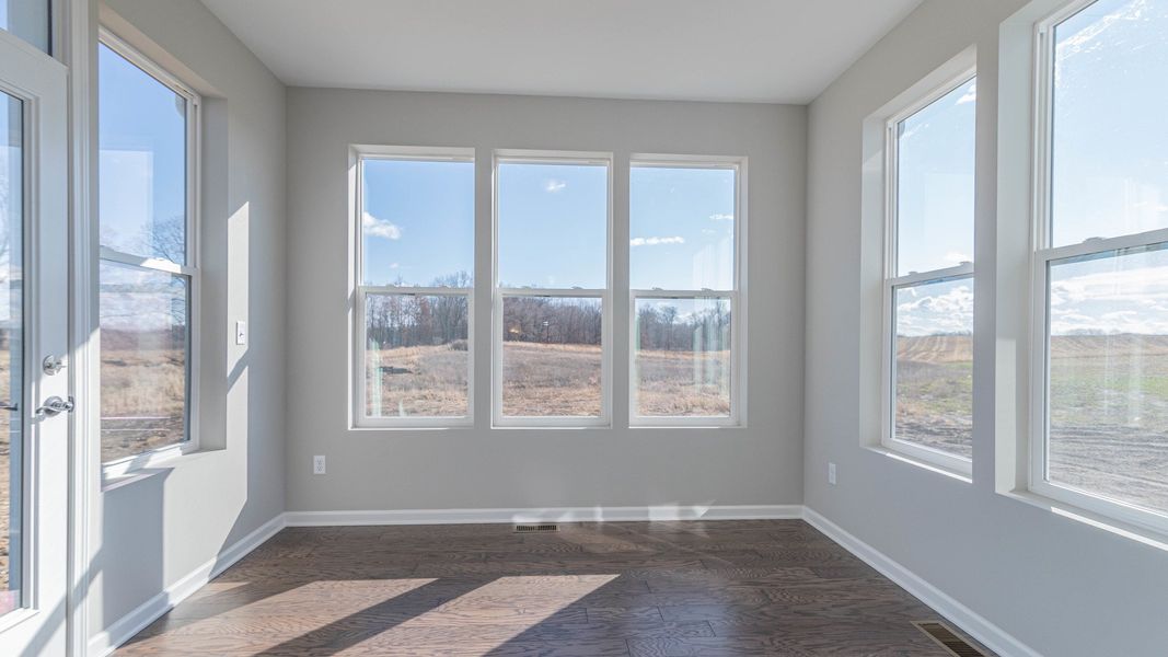 Representative unfurnished interior of a home built from the The Winslow by Norfolk Homes in Valleys, Jackson (Image 96).