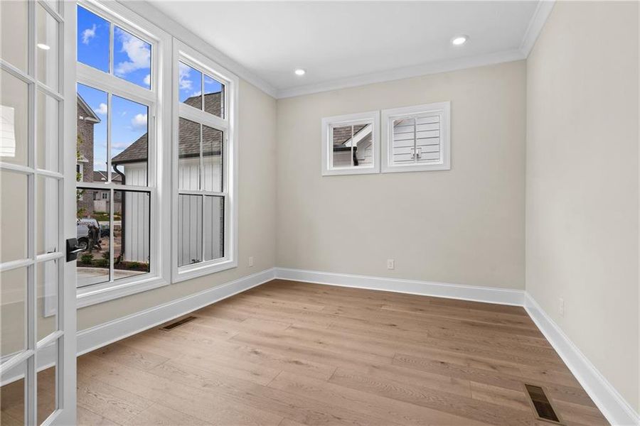 Spacious, unfurnished interior of a new home in Waterside Single Family, Peachtree Corners (Image 22).