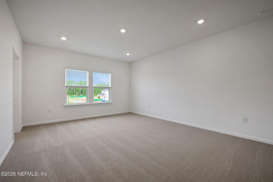 Spacious, unfurnished interior of a new home in TrailMark, St. Augustine (Image 18).