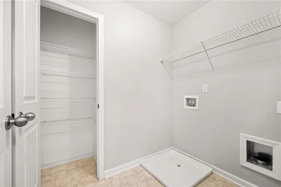 Spacious, unfurnished interior of a new home in , Newnan (Image 24).