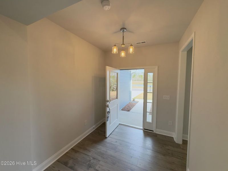 Spacious, unfurnished interior of a new home in Rutledge, Shallotte (Image 10).
