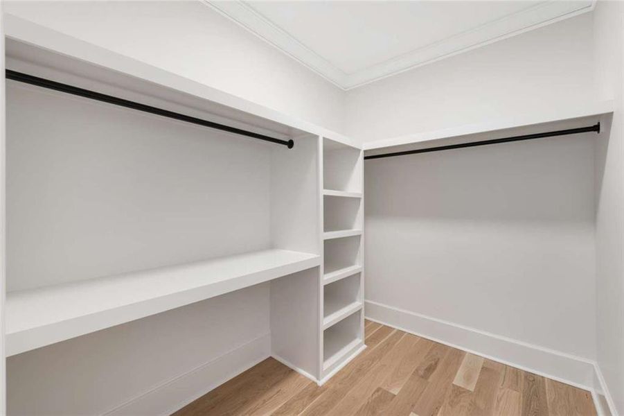 Spacious, unfurnished interior of a new home in , Alpharetta (Image 21). Spacious, unfurnished interior of a new home in , Alpharetta (Image 21).