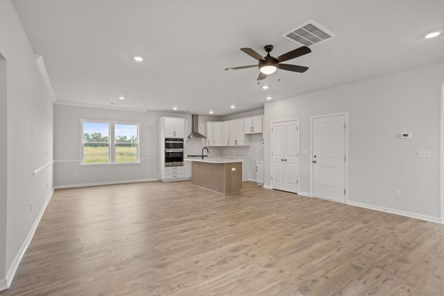 3br New Home in Seneca, SC.  - Slide 8
