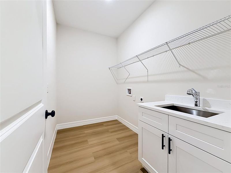 Spacious, unfurnished interior of a new home in , Eustis (Image 20).