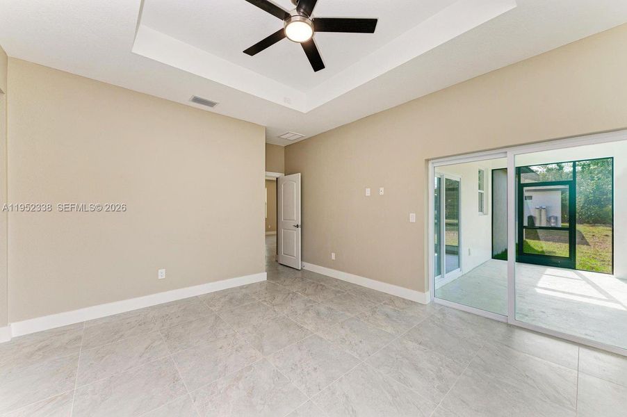 Spacious, unfurnished interior of a new home in , North Port (Image 28).