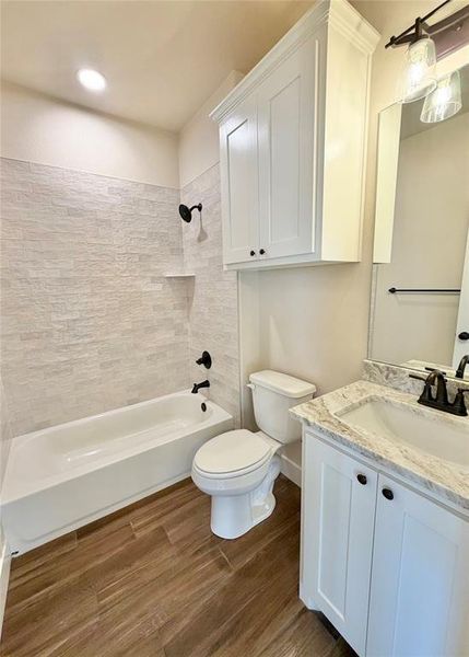 Furnished interior view inside a new home in , Weatherford (Image 13).