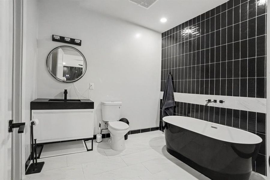 Furnished interior view inside a new home in , Lancaster (Image 18).