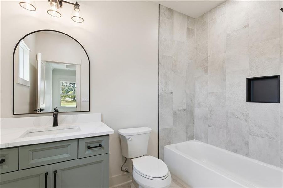 Furnished interior view inside a new home in , Jefferson (Image 34).