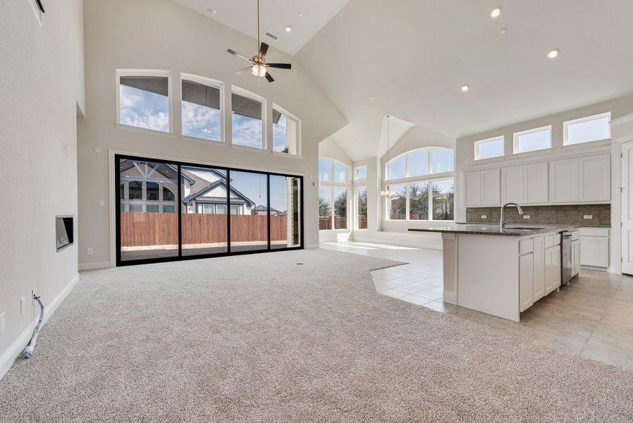 Spacious, unfurnished interior of a new home in Cedar Ridge Estates, Grand Prairie (Image 26). Spacious, unfurnished interior of a new home in Cedar Ridge Estates, Grand Prairie (Image 26).