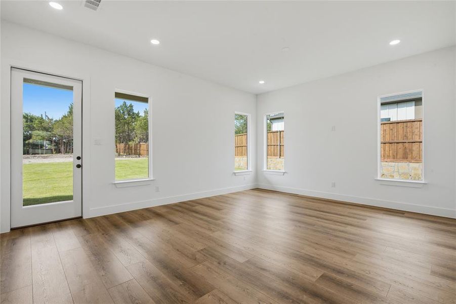 Spacious, unfurnished interior of a new home in , Dallas (Image 18). Spacious, unfurnished interior of a new home in , Dallas (Image 18).