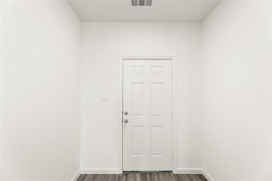 Image 25 of a home in Monticello Park. Image 25 of a home in Monticello Park.