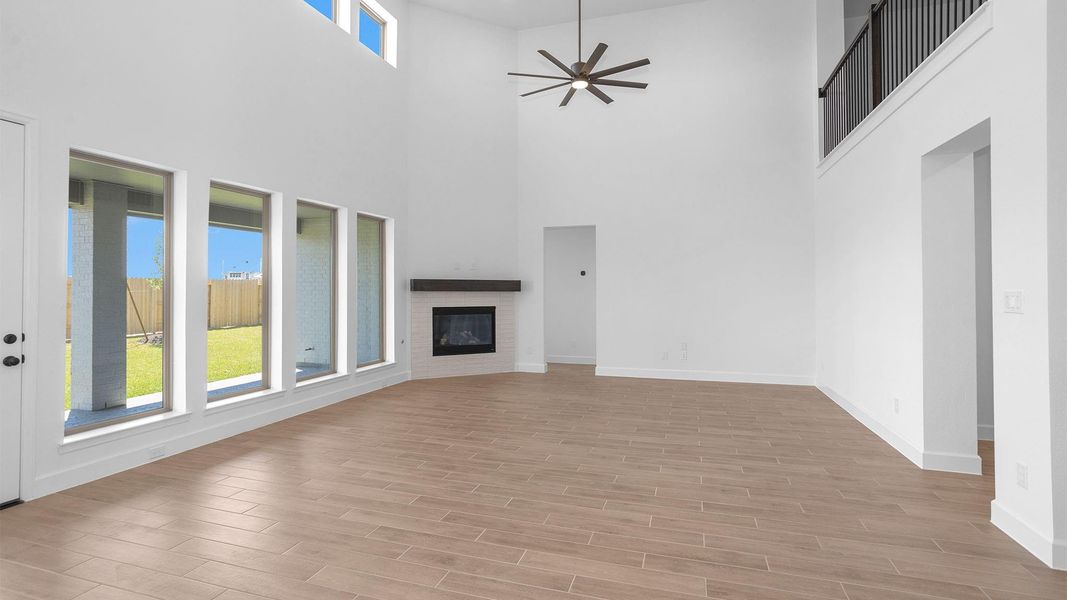 Spacious, unfurnished interior of a new home in Legacy Prairie at Katy Court, Katy (Image 9). Spacious, unfurnished interior of a new home in Legacy Prairie at Katy Court, Katy (Image 9).