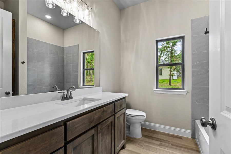 Doug Parr Homes | Hunter Plan - Bathroom Doug Parr Homes | Hunter Plan - Bathroom