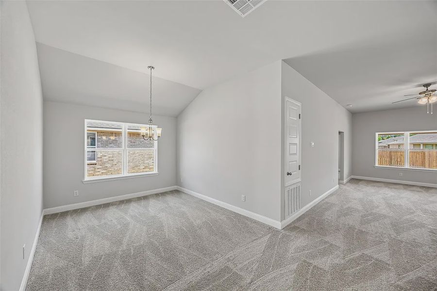 Spacious, unfurnished interior of a new home in Grand Oaks Reserve, Cleveland (Image 15).