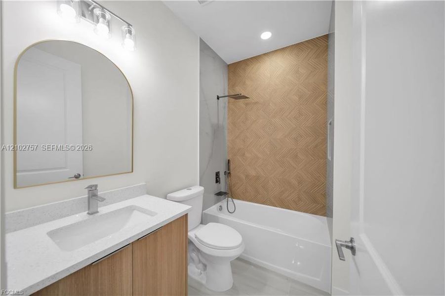 Furnished interior view inside a new home in , Lehigh Acres (Image 9).