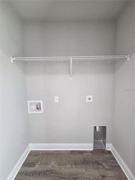 Spacious, unfurnished interior of a new home in , Lake Wales (Image 32).