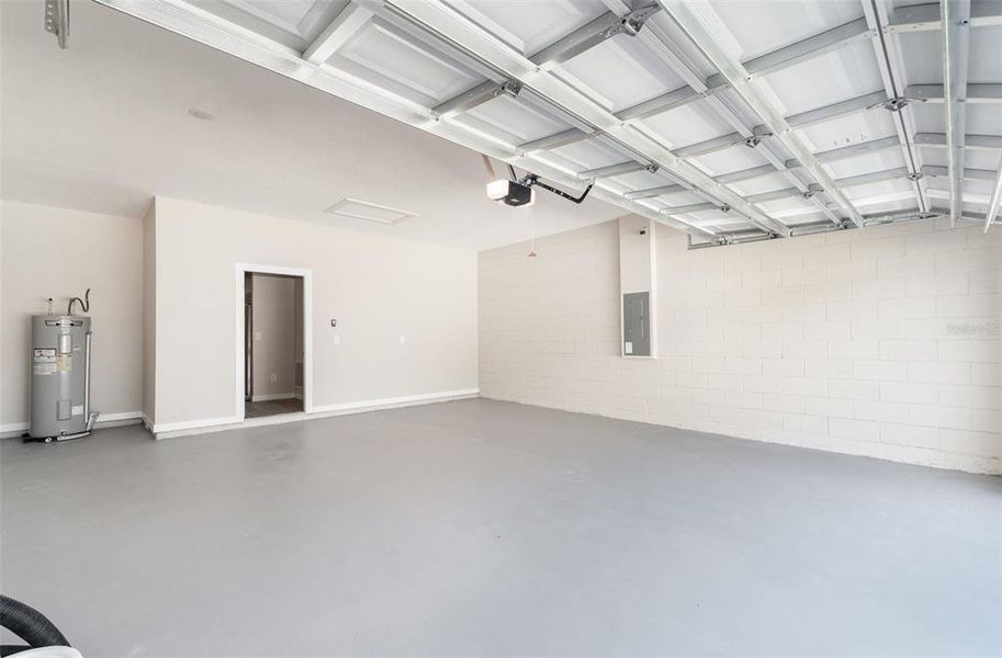 Spacious, unfurnished interior of a new home in , Ocala (Image 18). Spacious, unfurnished interior of a new home in , Ocala (Image 18).