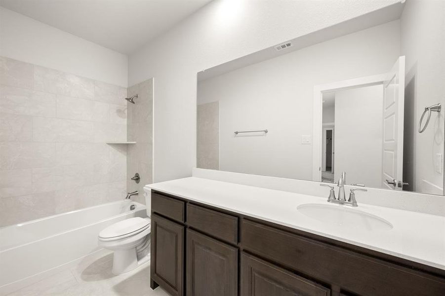 2431 Oak Knoll- Bathroom (2)