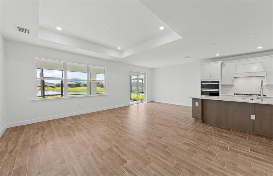 Spacious, unfurnished interior of a new home in SeaFlower, Bradenton (Image 36).