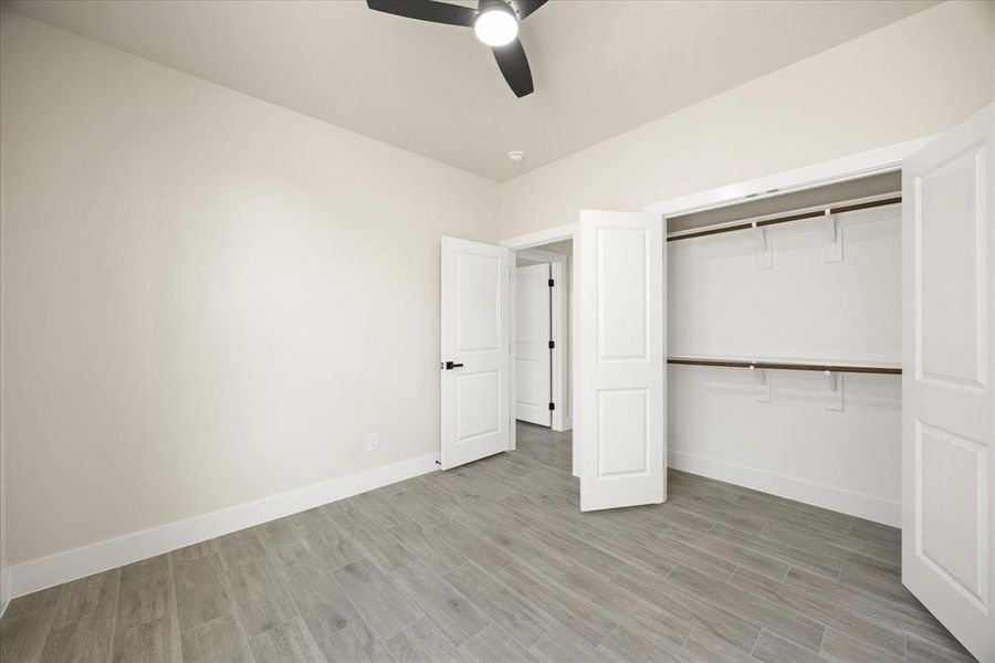 Spacious, unfurnished interior of a new home in , Granbury (Image 30).