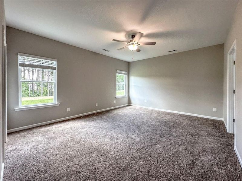 Spacious, unfurnished interior of a new home in Glen at Cave Springs, Douglasville (Image 25).