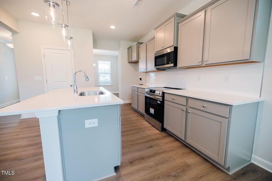 Furnished interior view inside a new home in Tobacco Road, Angier (Image 109). Furnished interior view inside a new home in Tobacco Road, Angier (Image 109).