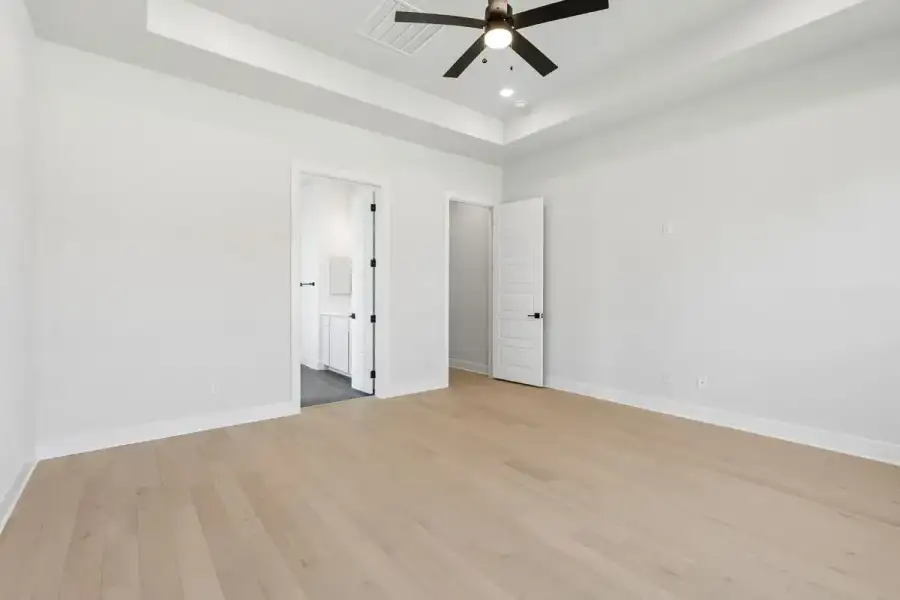 Representative unfurnished interior of a home built from the Lakewood by Chesmar Homes in Rio Vista at Kelly Ranch, Aledo (Image 32). Representative unfurnished interior of a home built from the Lakewood by Chesmar Homes in Rio Vista at Kelly Ranch, Aledo (Image 32).