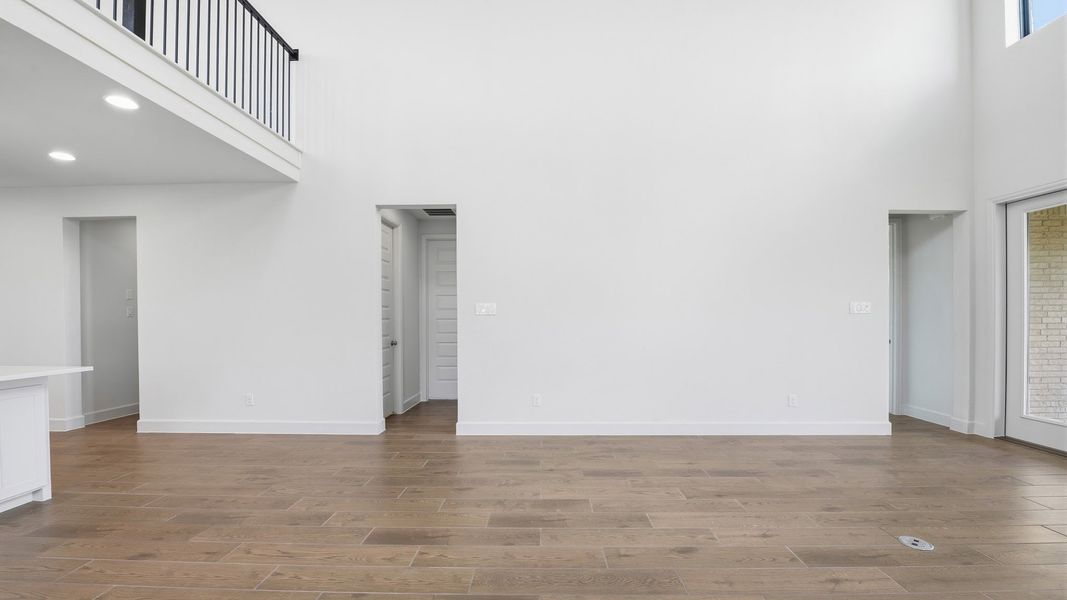 Spacious, unfurnished interior of a new home in Cambridge Crossing, Celina (Image 18).